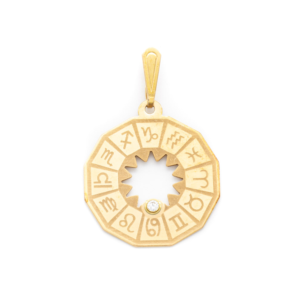 Кулон с камнем